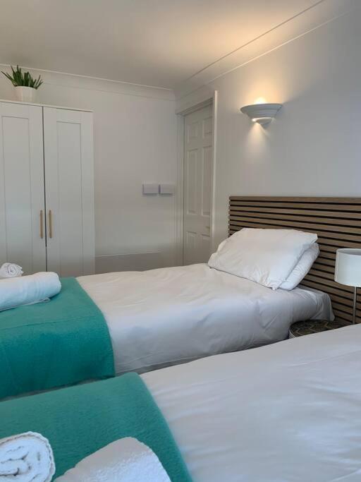 Betty'S Minster View - 6 Twins Or 3 Superkings -Central With Free Parking York Extérieur photo