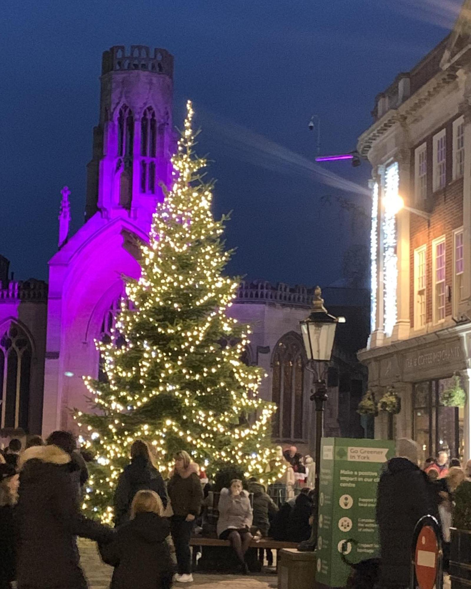 Betty'S Minster View - 6 Twins Or 3 Superkings -Central With Free Parking York Extérieur photo